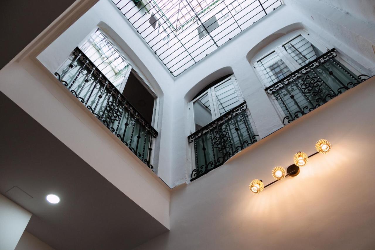 Triana Riverside Guesthouse Севиля Екстериор снимка
