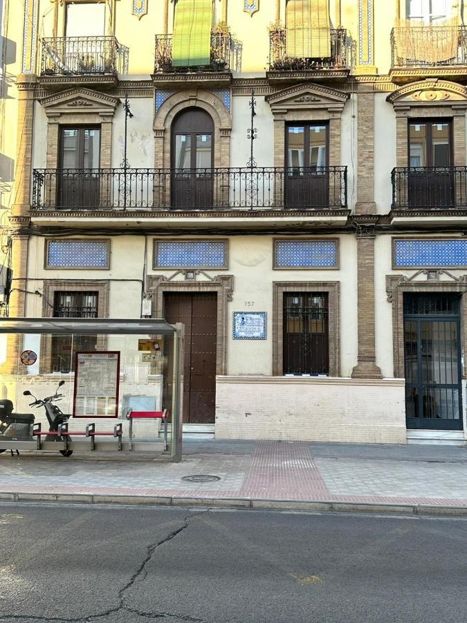 Triana Riverside Guesthouse Севиля Екстериор снимка