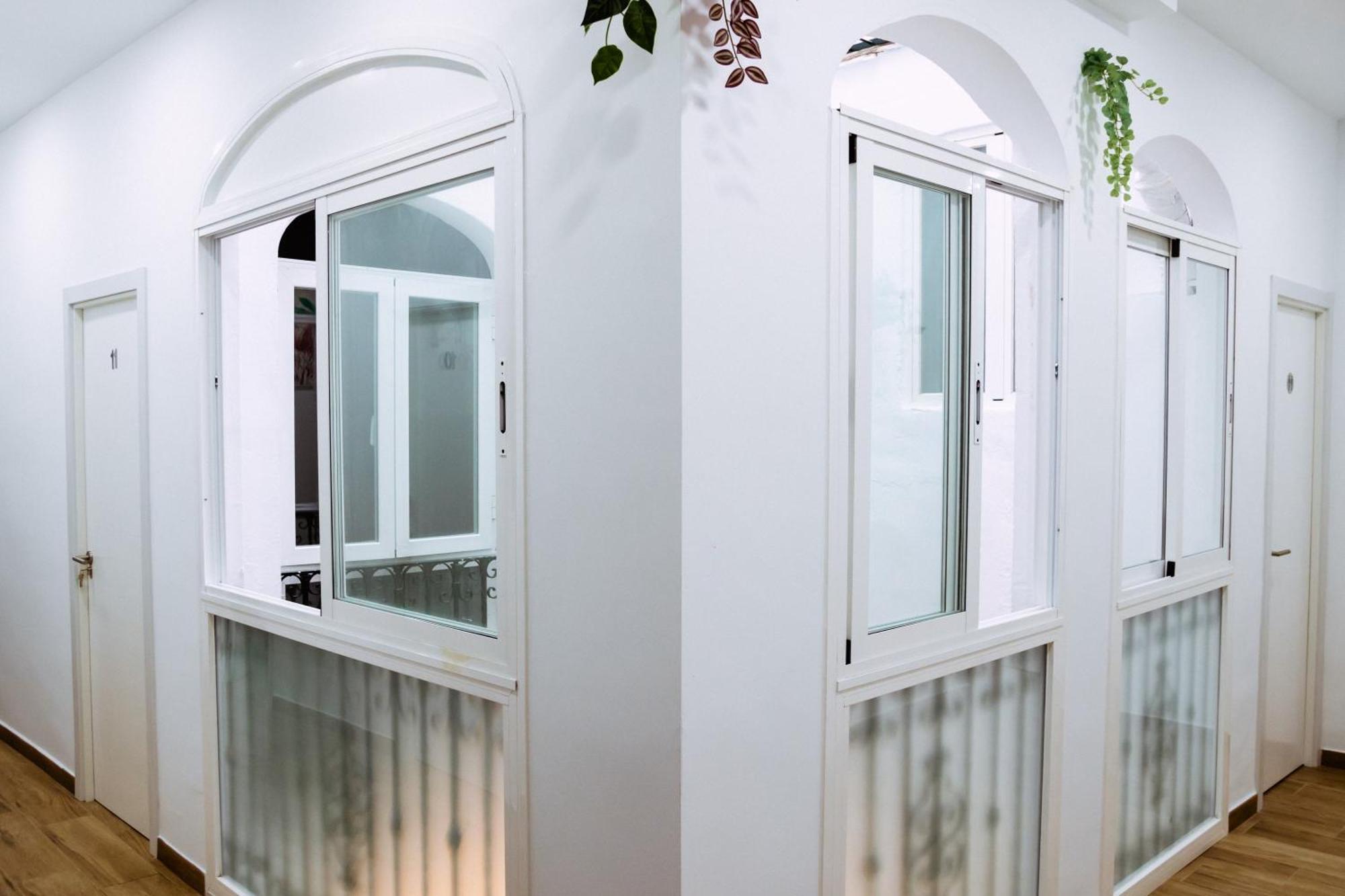 Triana Riverside Guesthouse Севиля Екстериор снимка