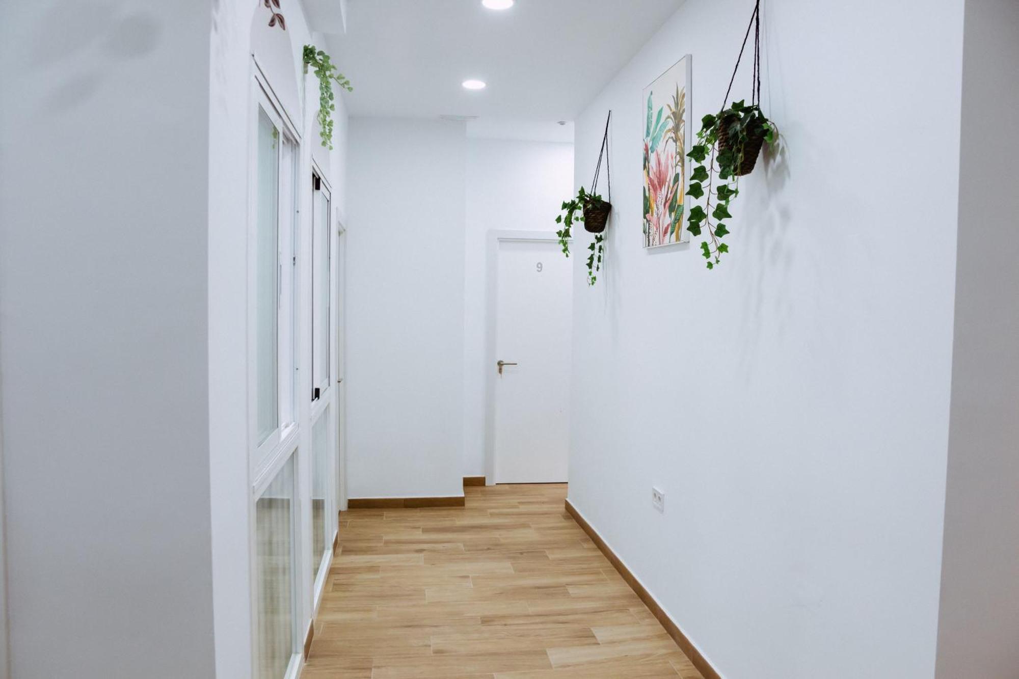 Triana Riverside Guesthouse Севиля Екстериор снимка